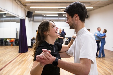 ckc, Jeroen Haak volledig FDO IDTA & ISTD Highly commended gediplomeer dansleraar. De dansles / danscursussen worden gegeven in Bleiswijk gemeente lansingerland,  in de buurt van zoetermeer, bergschenhoek, berkel en rodenrijs, rotterdam en den haag. Kom dansen bij Dansschool Jeroen Haak, dansschool Jeroen Haak, Dansles zoetermeer, Dansschool zoetermeer, dansles bleiswijk